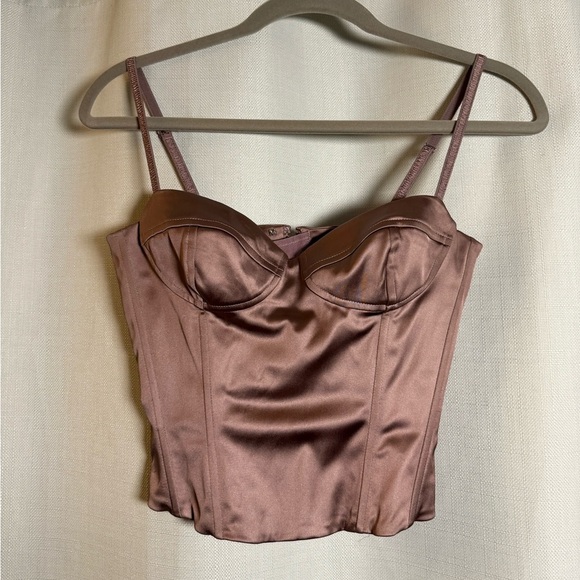 Aritzia Wilfred Dazzle Satin Bustier Top in Mauve Size 0 - Picture 5 of 11